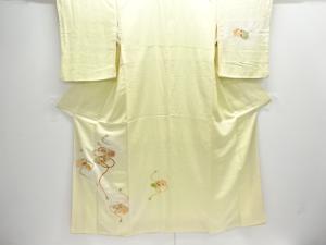 手箱に草花模様刺繍訪問着